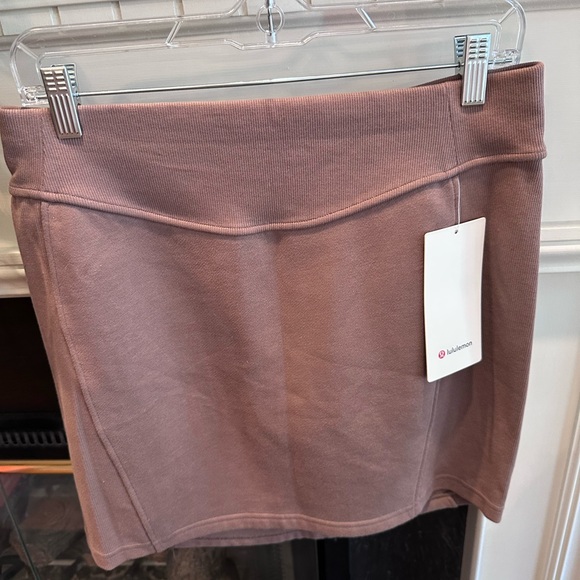 lululemon athletica Tan Mini Skirt - Picture 2 of 8